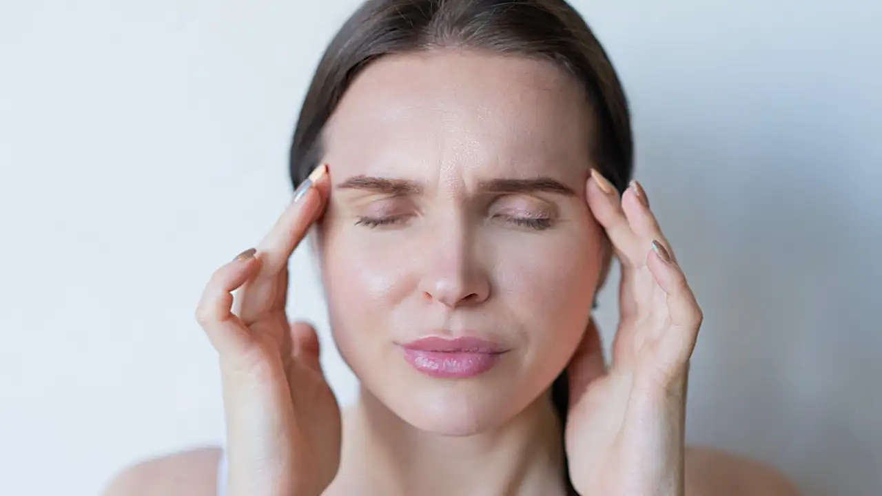 8 Effective Home Remedies to Treat Headaches