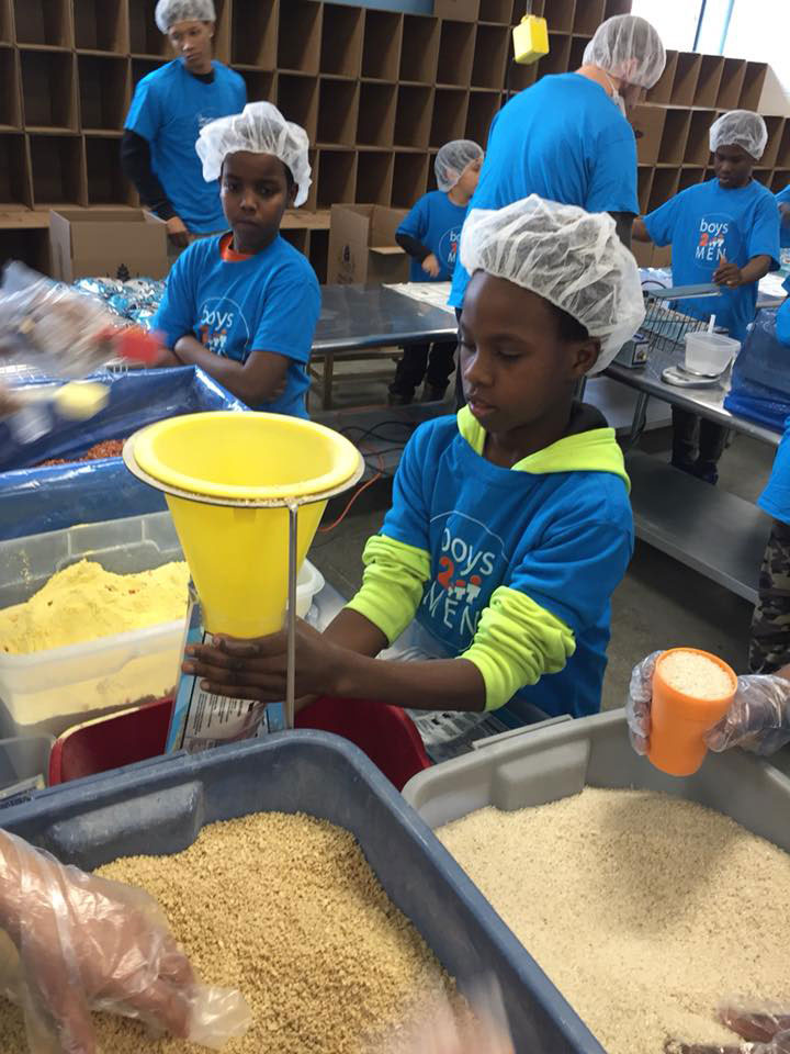 service opportunities for youth Des Moines IA